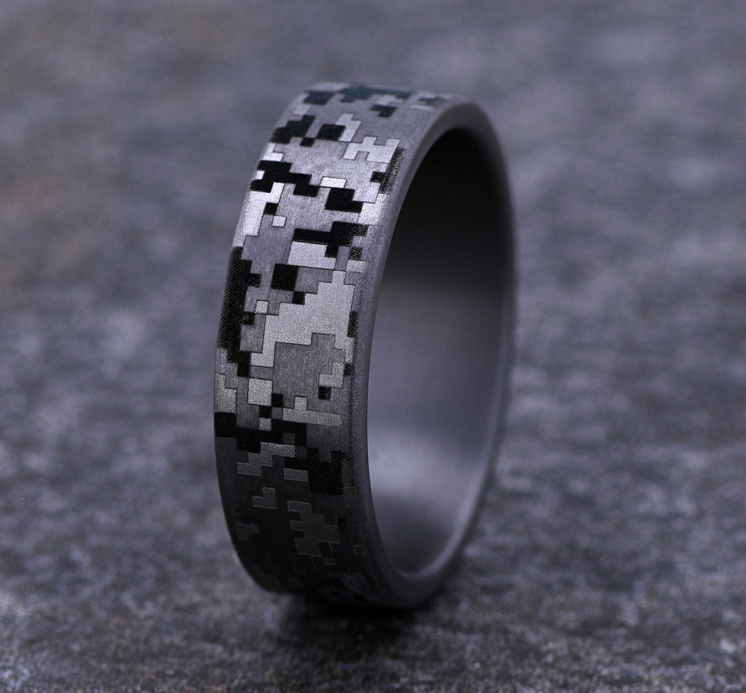 THE DIGITAL CAMO