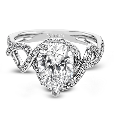 Engagement Ring in 18k Gold with Diamonds