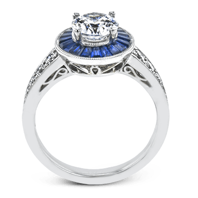 Engagement Ring in 18k Gold with Diamonds
