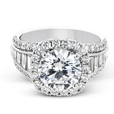 Engagement Ring in 18k Gold with Diamonds