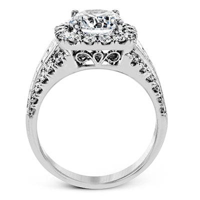 Engagement Ring in 18k Gold with Diamonds