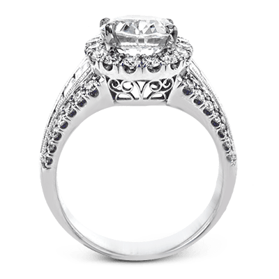 Engagement Ring in 18k Gold with Diamonds