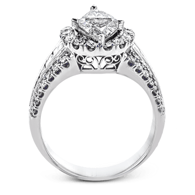 Engagement Ring in 18k Gold with Diamonds