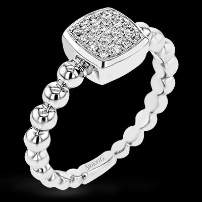 Right Hand Ring in 18k Gold with Diamonds