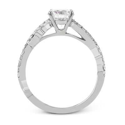 Engagement Ring in 18k Gold with Diamonds