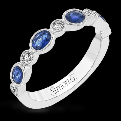 Color Ring in 18k Gold with Diamonds