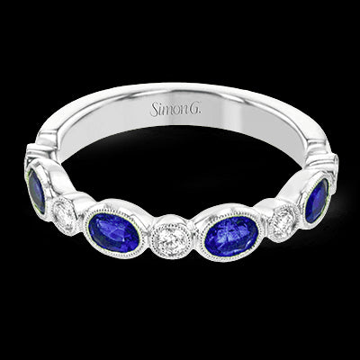 Color Ring in 18k Gold with Diamonds