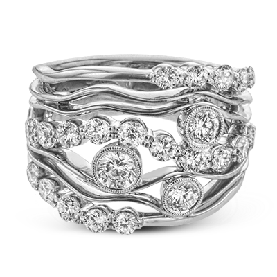 Right Hand Ring in 18k Gold with Diamonds