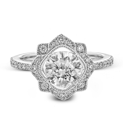 Engagement Ring in 18k Gold with Diamonds