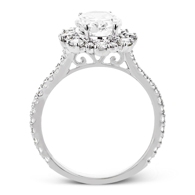 Engagement Ring in 18k Gold with Diamonds