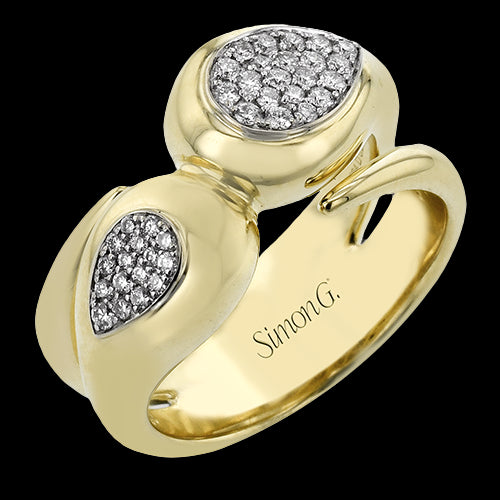 Right Hand Ring in 18k Gold with Diamonds