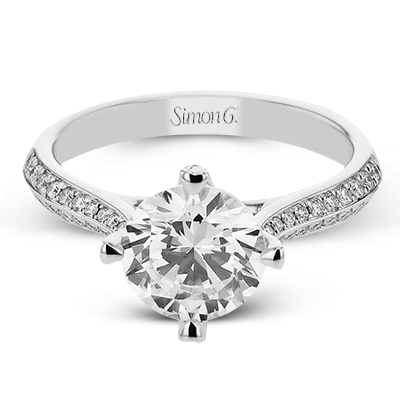 Engagement Ring in 18k Gold with Diamonds