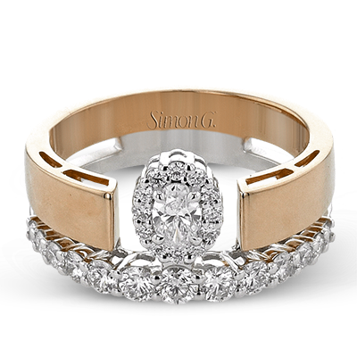 Right Hand Ring in 18k Gold with Diamonds