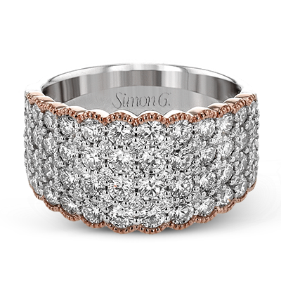 Right Hand Ring in 18k Gold with Diamonds