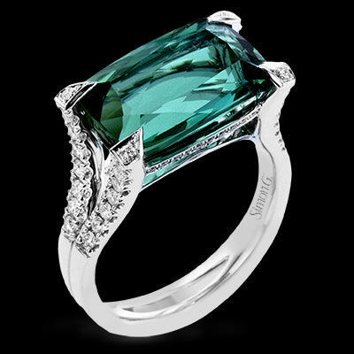 Color Ring in 18k Gold with Diamonds