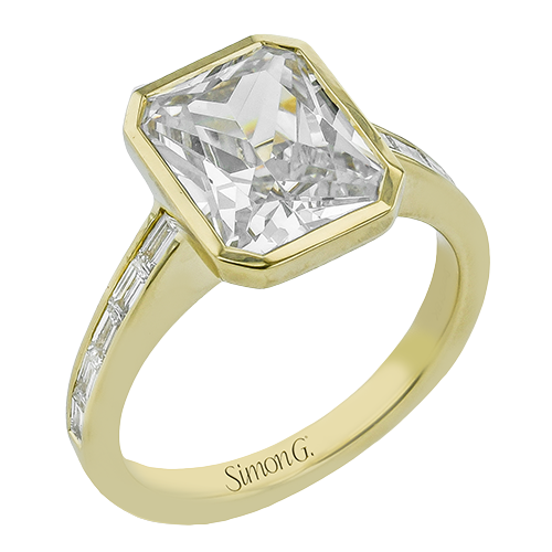 Engagement Ring in 18k Gold