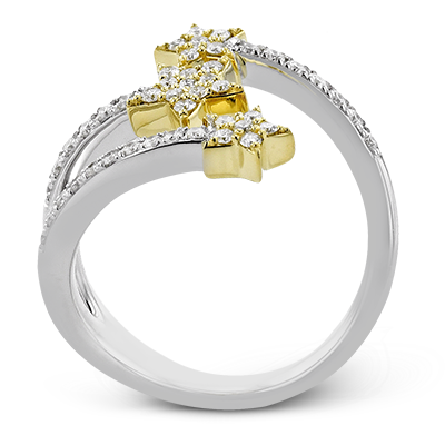 Right Hand Ring in 18k Gold with Diamonds