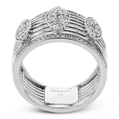 Right Hand Ring in 18k Gold with Diamonds