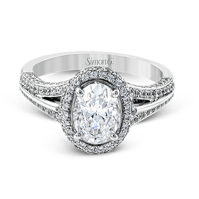 Engagement Ring in 18k Gold with Diamonds