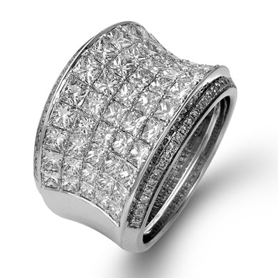 Right Hand Ring in 18k Gold