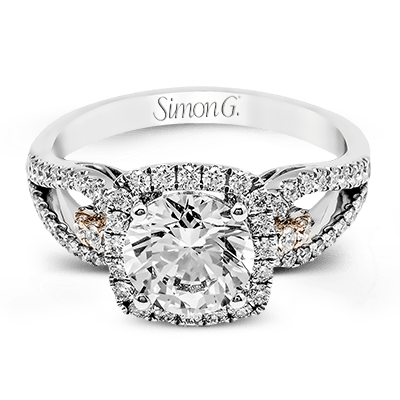 Engagement Ring in 18k Gold with Diamonds