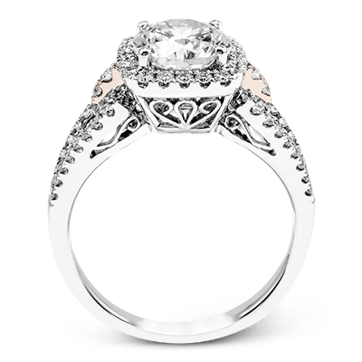 Engagement Ring in 18k Gold with Diamonds