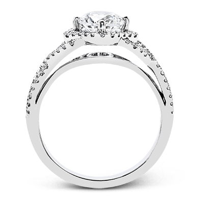 Engagement Ring in 18k Gold with Diamonds