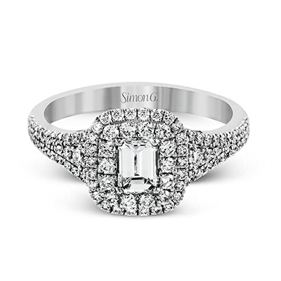 Engagement Ring in 18k Gold with Diamonds