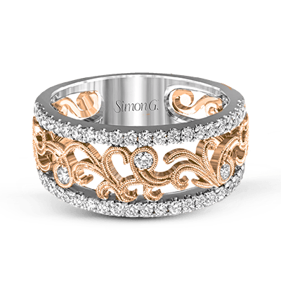 Right Hand Ring in 18k Gold with Diamonds