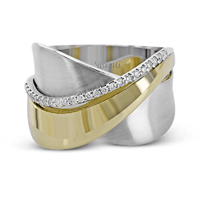 Right Hand Ring in 18k Gold with Diamonds