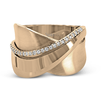 Right Hand Ring in 18k Gold with Diamonds
