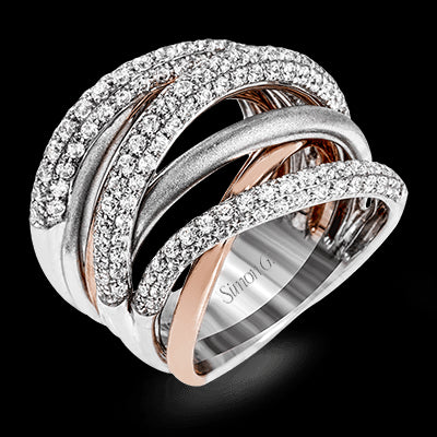 Right Hand Ring in 18k Gold with Diamonds