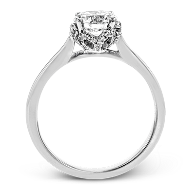 Engagement Ring in 18k Gold with Diamonds