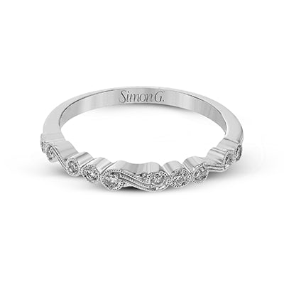 Right Hand Ring in 18k Gold with Diamonds